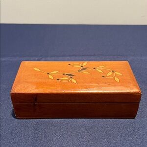 Vintage Wooden Jewelry Box with Leaf Design